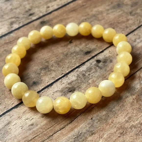 Radiant Honey Calcite Stone Crystal Stretch Bracelet Infused with Healing Energy - Picture 3 of 5